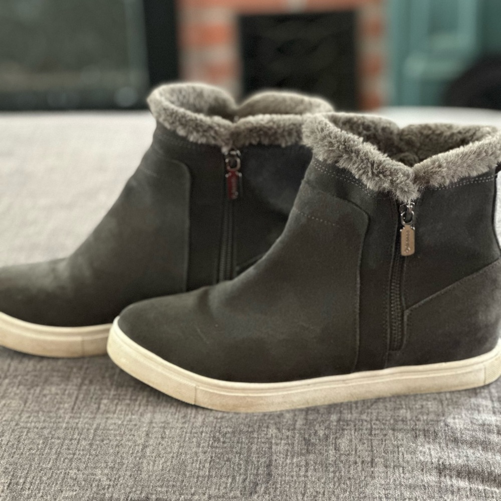 Blondo leather, fur lined bootie